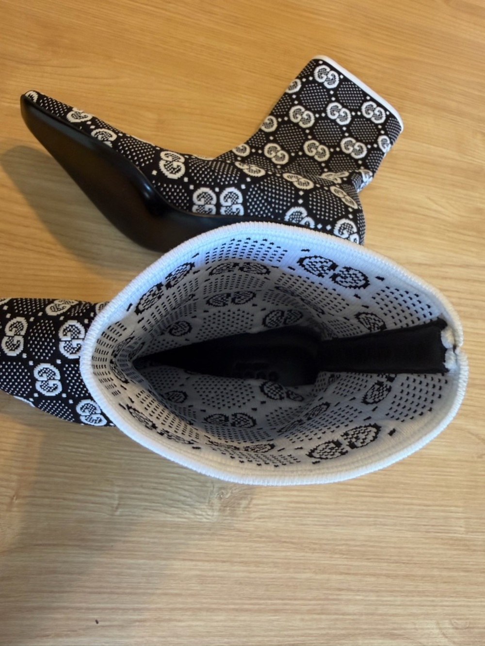Gucci Black and White GG Logo Ankle Boots - Picture 3 of 5